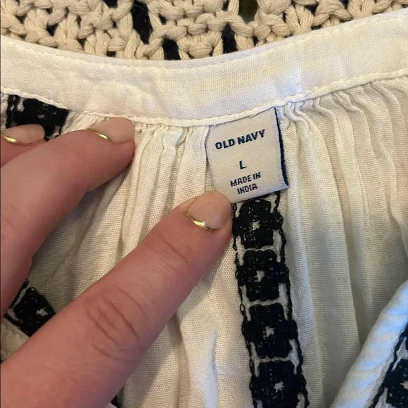 Old Navy Embroidered Cotton Flowy Boho Top Sz L - Picture 4 of 8